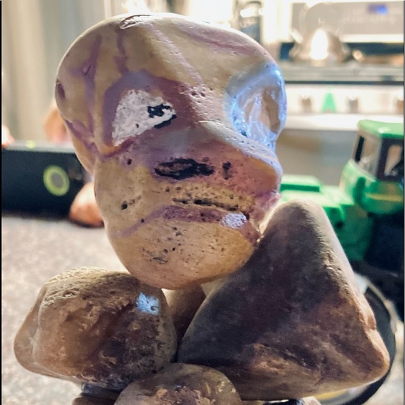 Homemade Rock Art Sculpture Myan or African - Picture 2 of 10